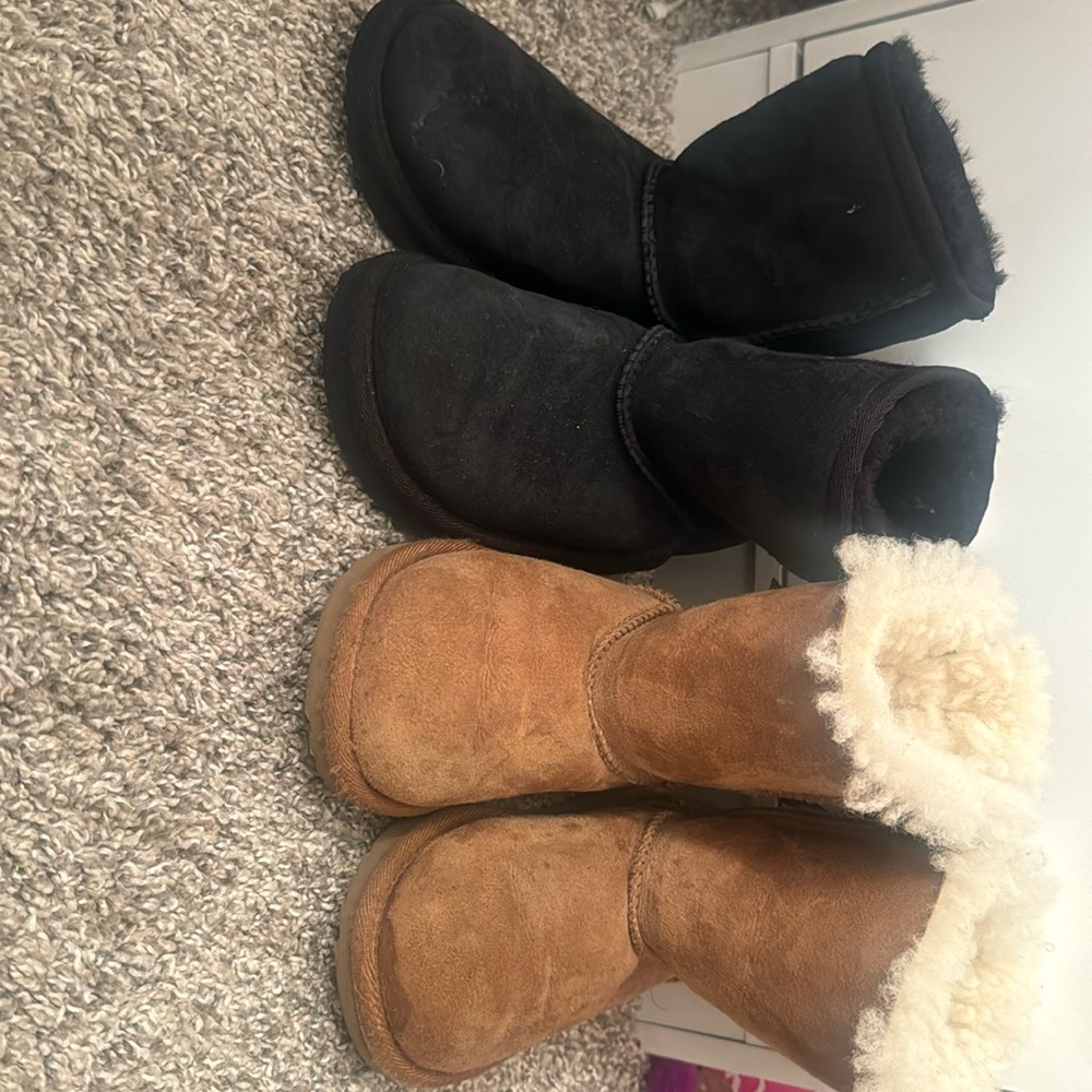 TODDLER UGGs Size US11 - Perfect for winter!!!